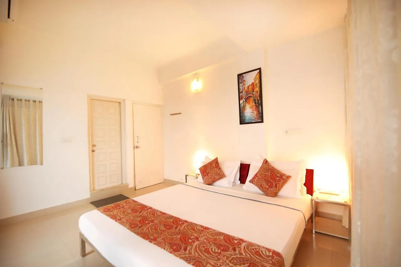 ***  The Shaharkot By The Lake Hotel Udaipur India
